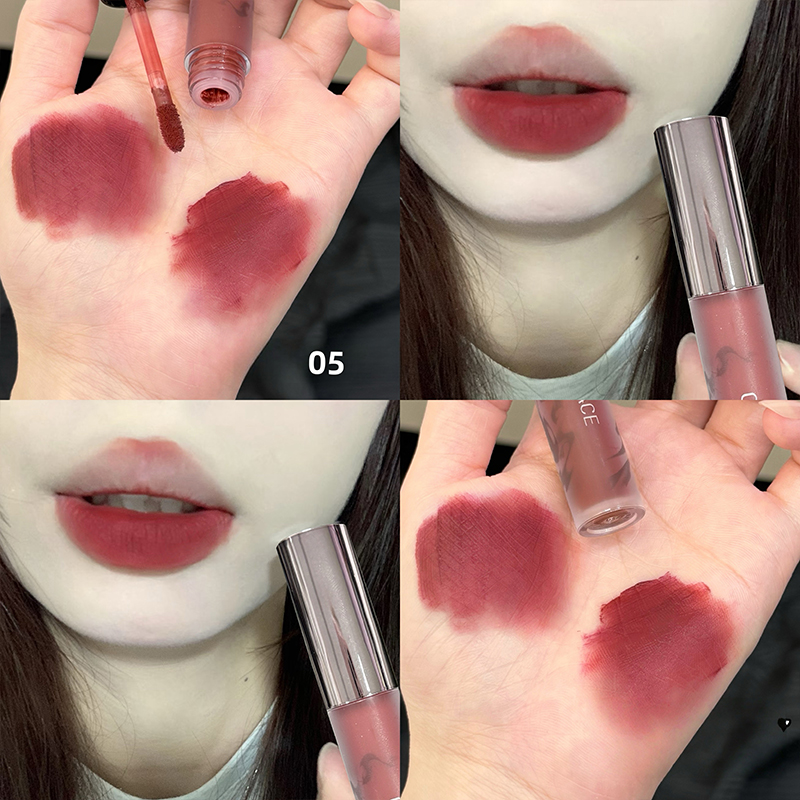 Matte Velvet Lip Tint Long Lasting - CACE Matowa Aksamitna Brązowa Pomadka w